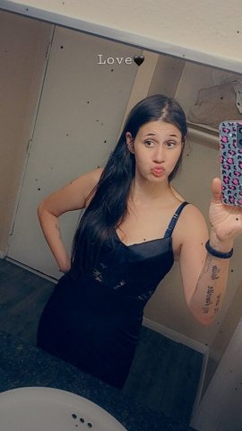 Long Beach Female Escort — quick visit and hour session - 1
