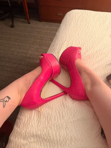 Mobile Snowbunny Female Escort in Okaloosa, FL (Overnights) — Fetish Friendly - 1