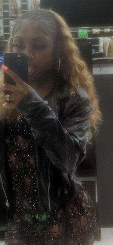 Skittles (22) — Petite Companion for Discreet Escorts in Oakland/East Bay - 1