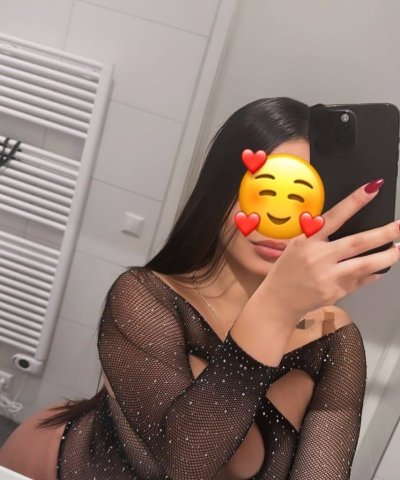 Latina Escort (19) — Melaine - 1