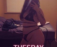 Oklahoma City escorts - Oklahoma City Female Escort — wet tight pussy & fat ass rub