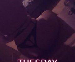 Oklahoma City Female Escort — wet tight pussy & fat ass rub - Image 2