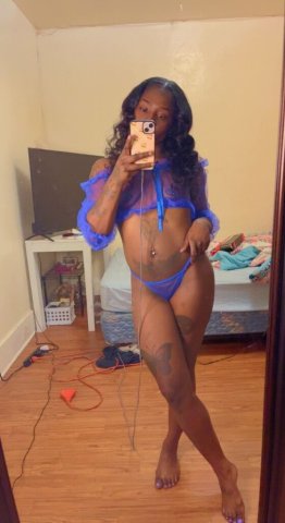 Milwaukee, WI Female Escort — FaceTime & content sales, safe & clean - 1