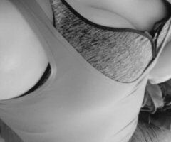 Philadelphia escorts - Philadelphia MILF Female Escort — Incall in Lower Southampton