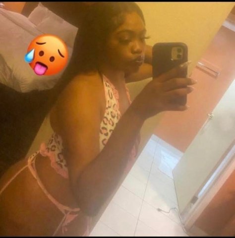 Hattiesburg Sexy Chocolate Female Escort - 1