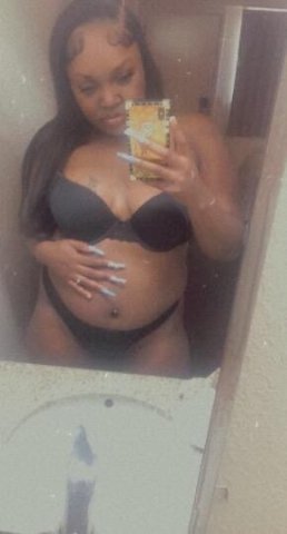 Cincinnati Discreet Female Escort — FaceTime Shows & Content - 1