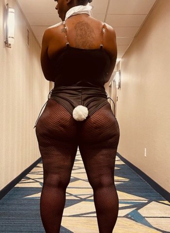 Northern Virginia Incalls Only — Female Escort (Respect Required) - 1