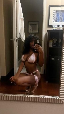 Modesto Petite Ebony Escort — 20-Min FT Shows Outcall - 1