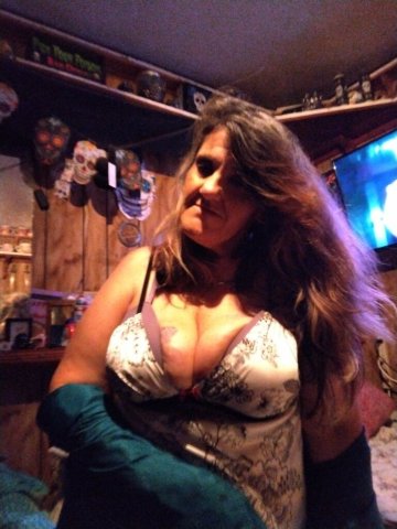 Orlando, FL Female Escort — QV Wet Hot Special (38) - 1