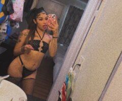 Bakersfield escorts - Sweet Throat Goat with Wet Creamy Fun