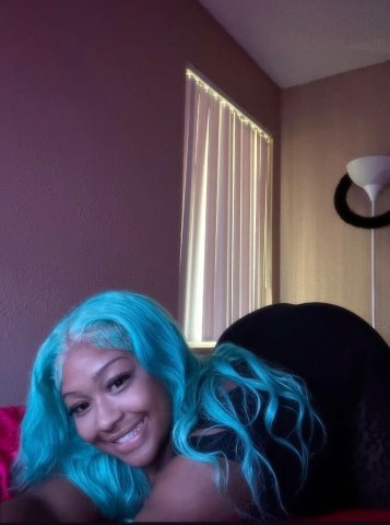 Essence — Upscale Companion with Big Juicy Tits & Throat Play - 1