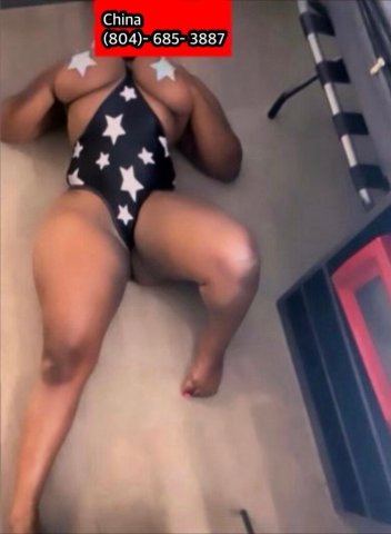 Richmond, VA Incall Specials — Backdoor Open (All 3 Holes)  - 1