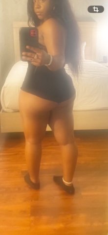 Petite Escort With Thick Thighs & Soft Lips in South Jersey - 1