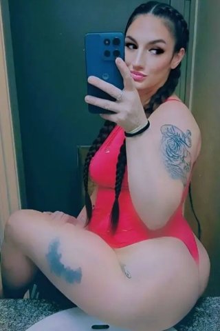 Denver, CO Escort for Companionship Evenings - 1