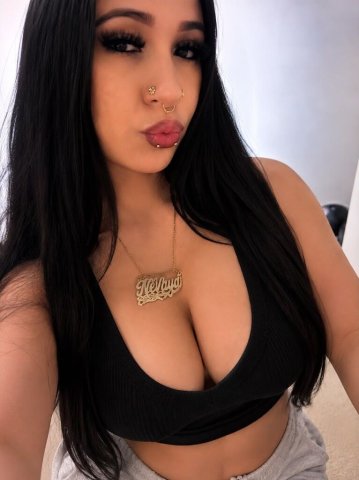 Denver Female Escort — Affectionate, Sensual Attention - 1