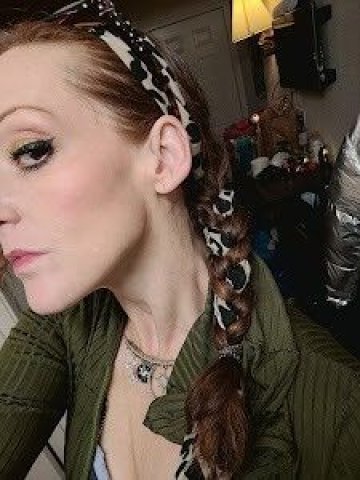 Santa Barbara CA Petite Redhead Escort — Incall/Outcalls, Text Only - 1