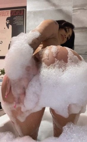 West Palm Beach Female Escort — Incall, outcall, and car dates - 1