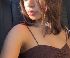 Honolulu escorts - Honolulu Female Escort — 5'2 petite lightskin
