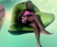 Petite Flirty Female Escort with Curves — Las Vegas Outcalls & Incall - Image 5