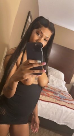 Gainesville FL 24-Year-Old Independent Escort — Incall & Car Dates - 1