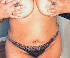 Minneapolis / St. Paul escorts - Minneapolis/St. Paul Welcome Back Specials — Female Escort