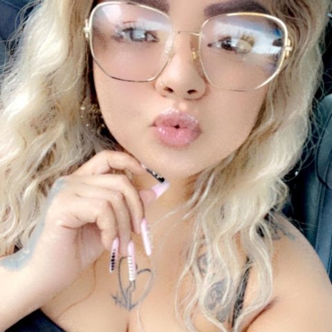Cakez  - 24, Latina Hermosa (Spanish & English) - 1