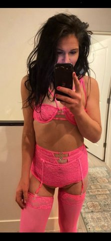 Private Upscale Female Escort in Phoenix, AZ — Incall or Outcall - 1