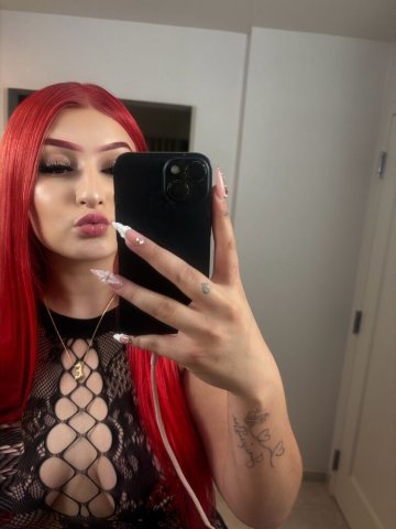 Sammy, a Red Head Escort — Fun Outcalls & Verification - 1