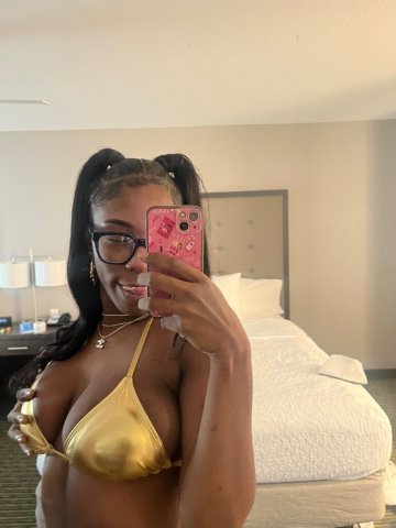Houston TX Petite Escort (23) — ready-to-go - 1