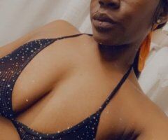 Glens Falls Female Escort — car date party favors (❄) - Image 6