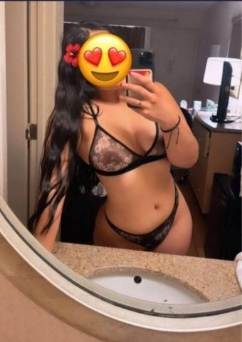 Chica latina en Boston — piel canela, lugar tranquilo y limpio - 1
