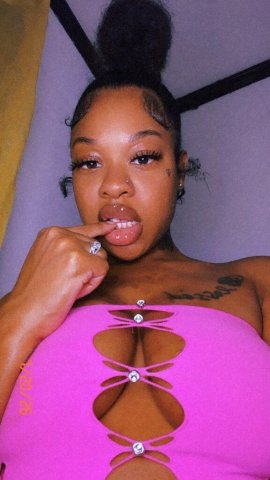Slim thick, 27 — Monroe LA Female Escort (big spenders) - 1