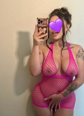 Chicago Female Escort — Rosemont Incall Colombian - 1