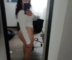 Taylor (5' ft, 120 lb) — Denver Female Escort | Foot Fetish & Exchange - Image 2