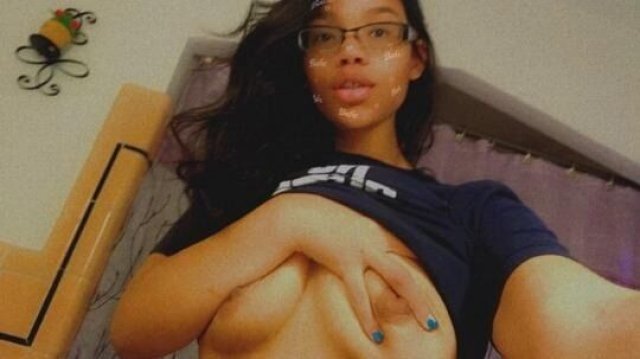 Independent Latina Female Escort in Raleigh-Durham — Incall, Outcall, Car Fun - 1