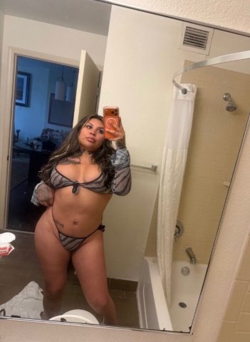San Mateo, CA Latina Escort — In-Call & Out-Call - 1