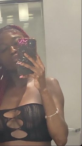 Montgomery, Alabama Female Escort — mouth-to-mouth comfort - 1