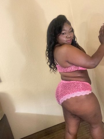 Jackson, Mississippi Female Escort — Chocolate-Themed Outcalls - 1
