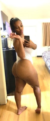 Lyric in Dallas, TX — Mature Video Calls & Real Pics Only - 1
