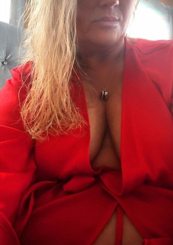 South Bend, IN BBW Milf Female Escort — Incall & outcall - 1