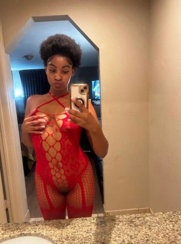 Indianapolis Out-Call Only Female Escort — Verified Video Call - 1