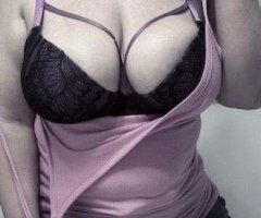 Columbia/Jeff City escorts - Brunette Bombshell (35) — Unrushed Adult Escort in Columbia/Jeff City, MO