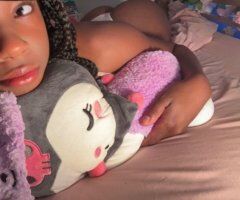 Pittsburgh escorts - Pittsburgh Teen-Friendly Female Escort — Petite, slim thick, soft submissive