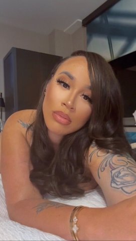Ariel (28) — Flirty, sweet female escort - 1