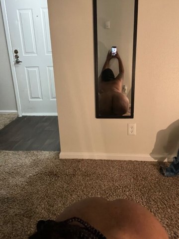 Clarksville, TN Female Escort — Outcall Only - 1