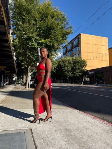 Eve (22) 5'2" Cocoa Princess — Incalls, Outcalls & Fetish-Friendly - 1