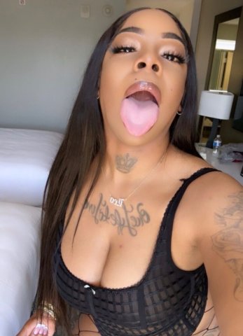 Tupelo Female Escort — Dinner Dates, Multiple Hours & Overnights - 1