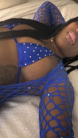 Louisville KY Discreet Incall Female Escort — In-room, clean & photos-verified - 1