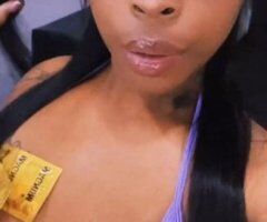 Siskiyou, CA Upscale Female Escort — Incall/Outcall with Screening - Image 3