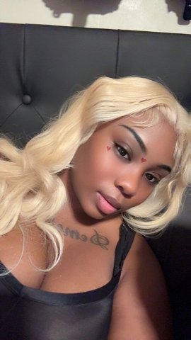 Pretty Girl (26) — Northern Virginia Female Escort - 1